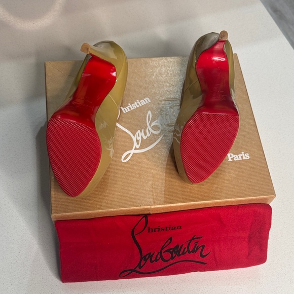 Christian Louboutin Beige Patent Leather Heels - Picture 4 of 8